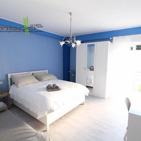 Bamboo Milano Ebro Apartment Bagian luar foto