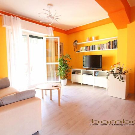 Bamboo Milano Ebro Apartment Bagian luar foto