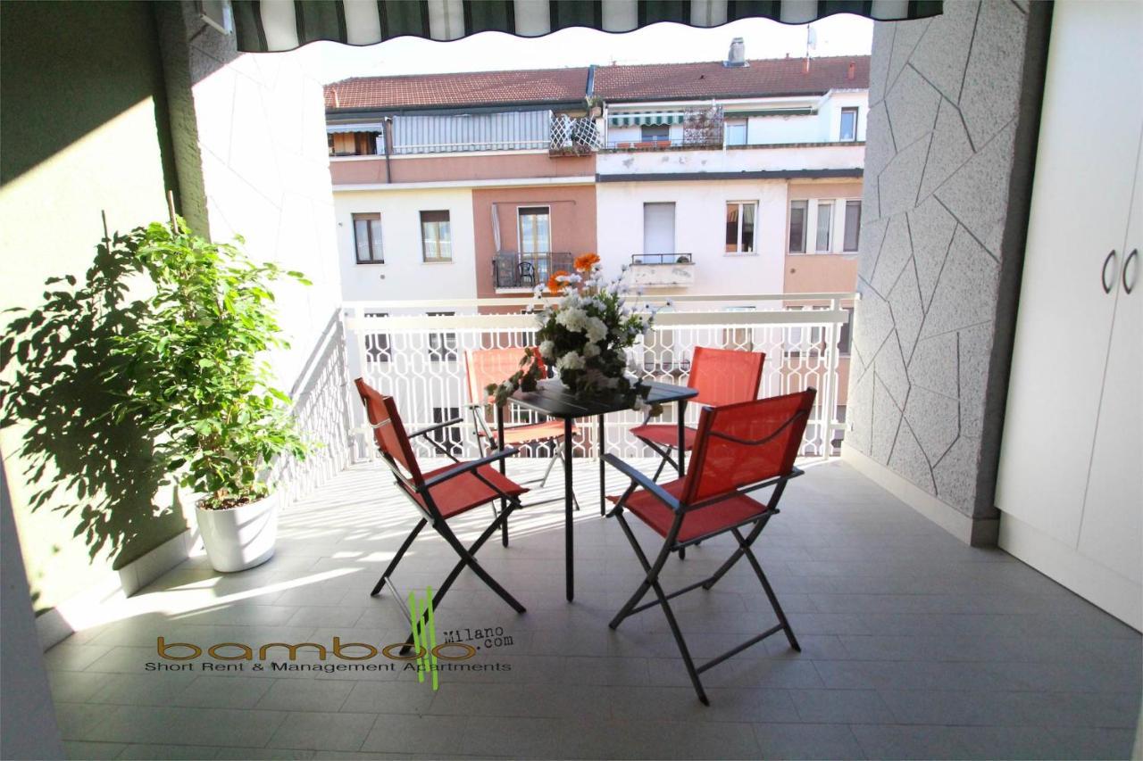 Bamboo Milano Ebro Apartment Bagian luar foto