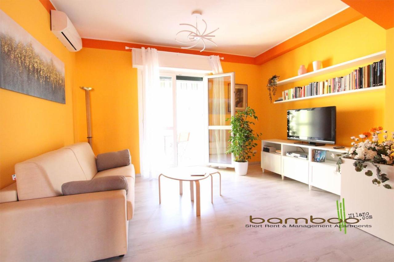 Bamboo Milano Ebro Apartment Bagian luar foto